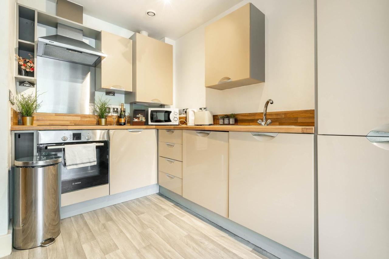 Haus City Centre Apartment l Fast WIFI l Smart TV Birmingham Extérieur photo